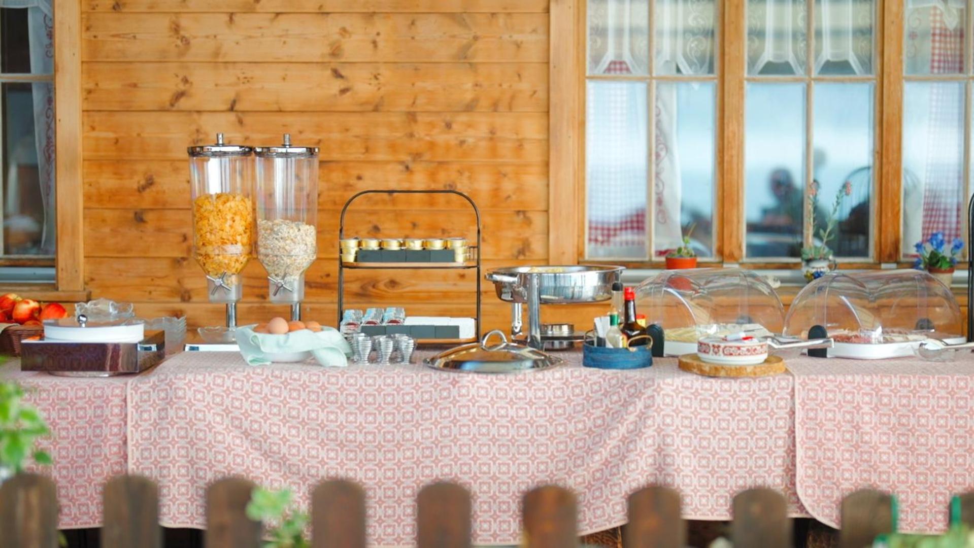 Hotel Wildbach Brienz Brienz  Εξωτερικό φωτογραφία